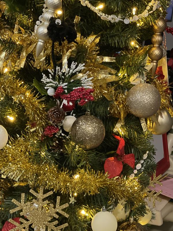 You cannot notice it because of its green color,that’s why I like it.