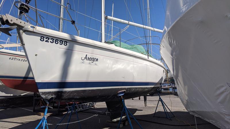 Voilier, croisière sur le fleuve.
