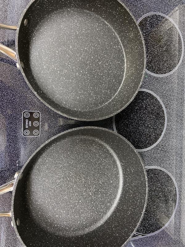 Guess which pan is brand new & which one is 18 years-old!