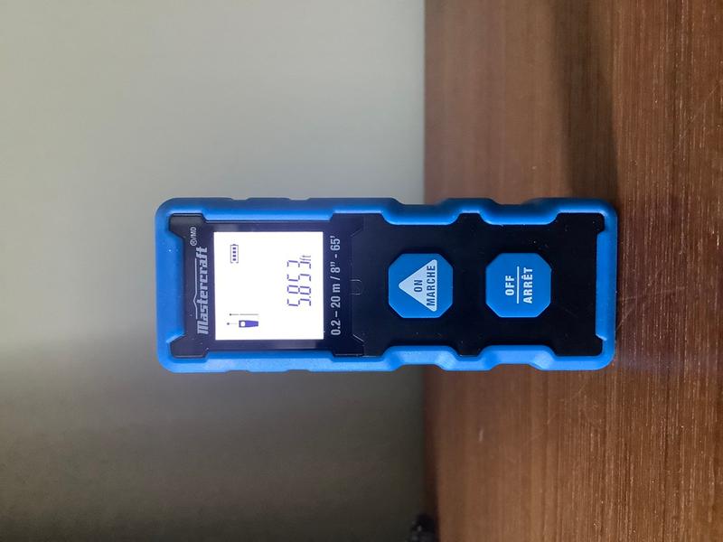 Shows feet in decimal format