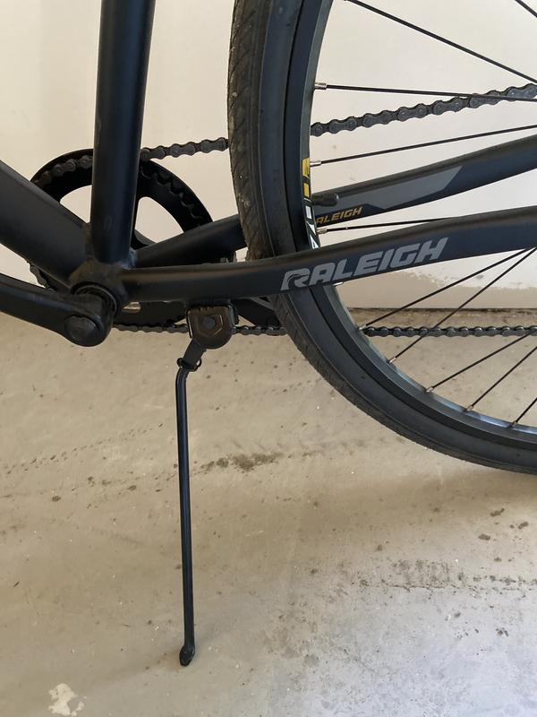 2 Raleigh bikes on same day with different kickstand placement t