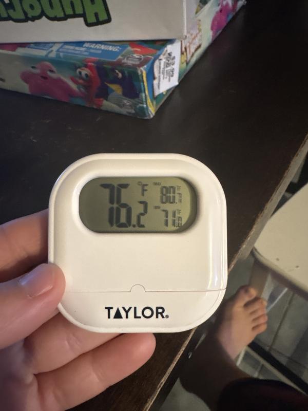 Showing only the room temperature.