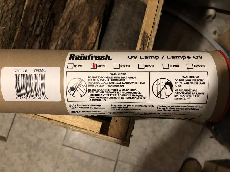 The replacement lamp is well packaged in a strong tube with bubble wrap inside.