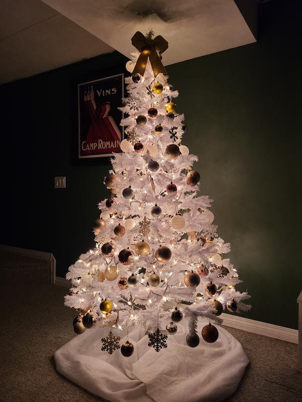 Stands out on a white tree