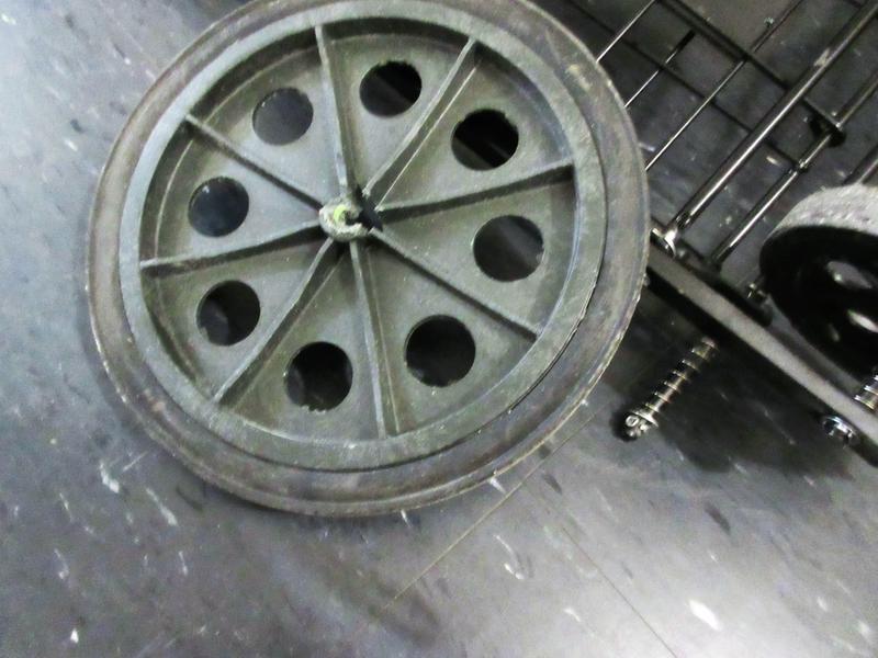 Broken wheel on Shopping cart