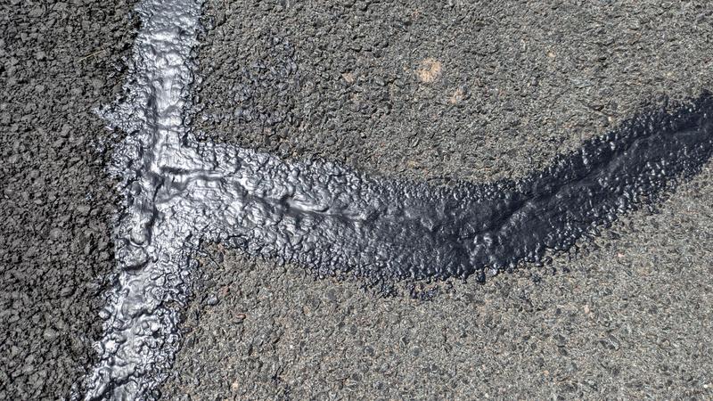 At the T, that is 30 mm across. The bottle says 6mm only, but it looks great to me.