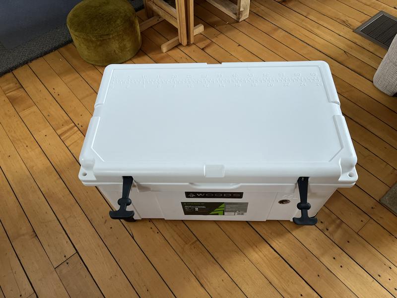 Woods arctic hot sale rotomolded cooler reviews