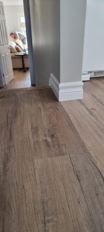 New basboards with Dapp calking installed.