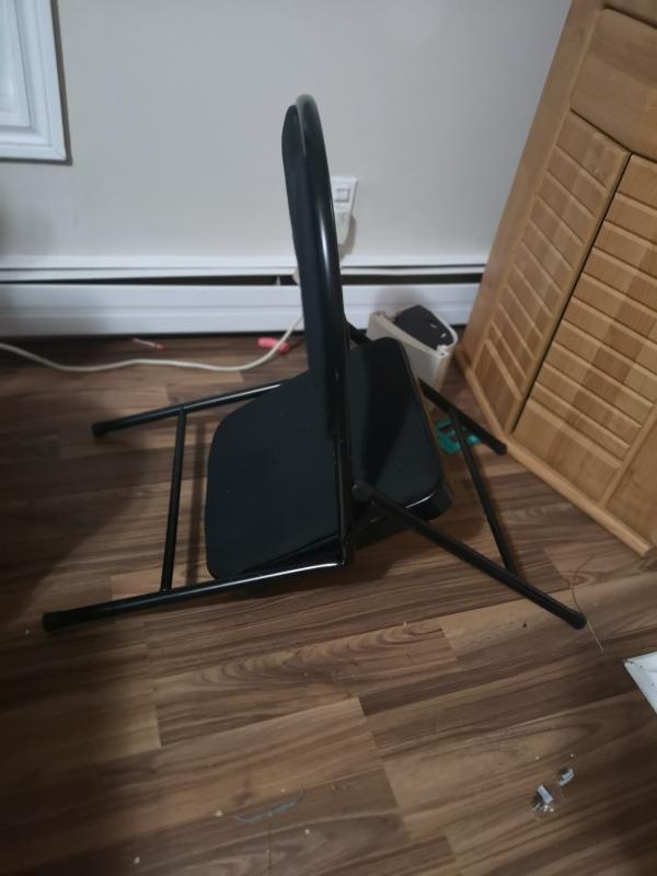 Chair broke within 2 months of having it...