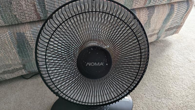 Grille burned upper area, you can see the ash flakes in middle of grille.