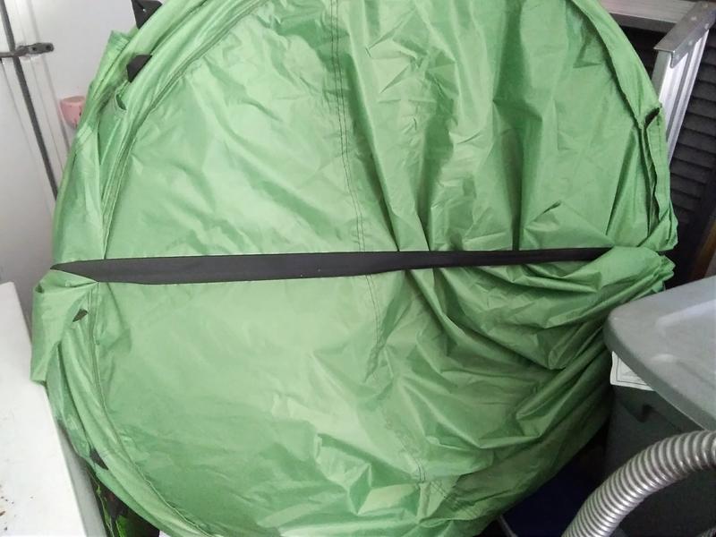 Pas très facile a entreposée a cette grandeur très dessus