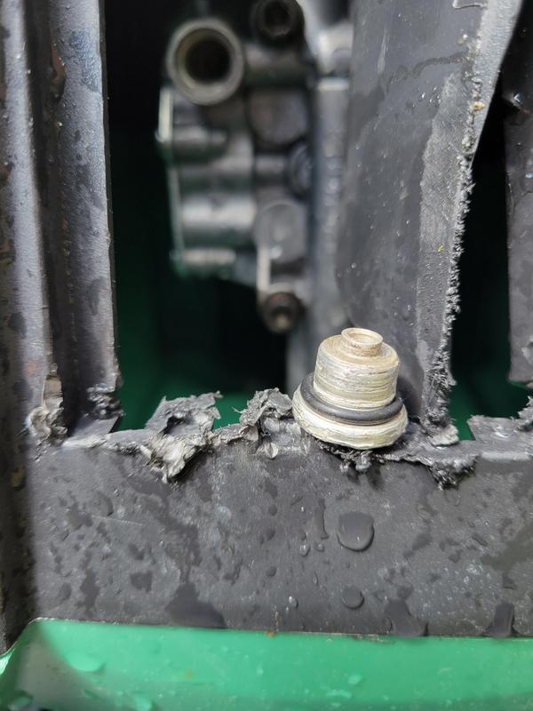 Port and tap that no longer fits.