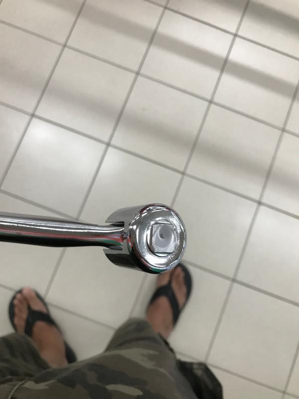 axel nut 1 - breaker bar 0