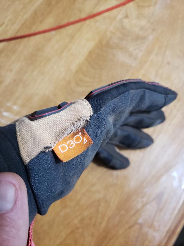 How many pairs an hour = the retail price