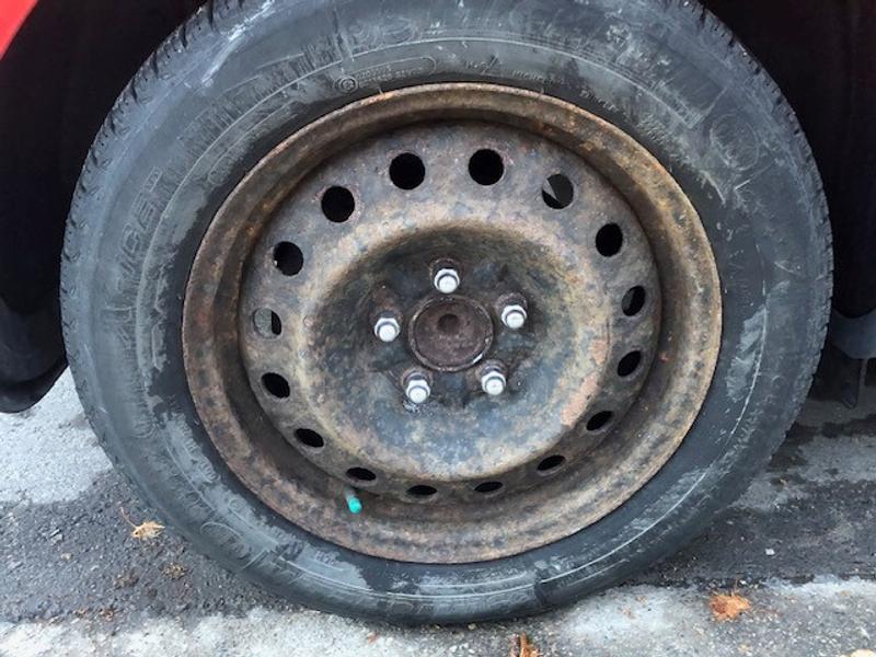 Rusted steel rims - Do not buy from CT