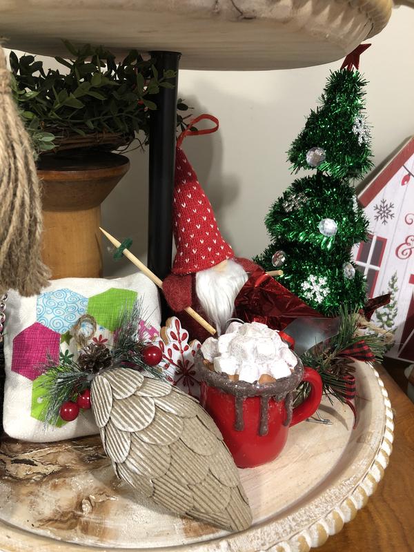 Tiered tray ornaments