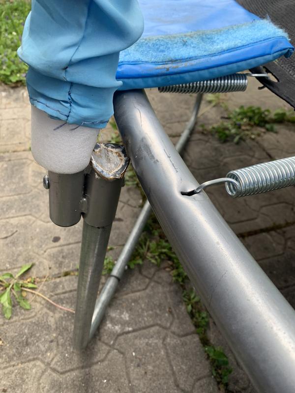 Frame snapped right off support leg base.