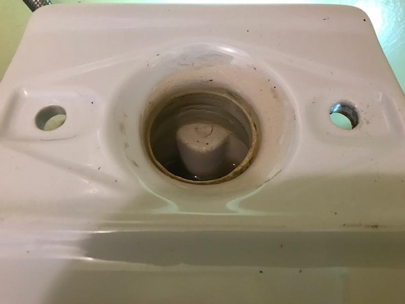 Mid 1950's Delta tank to  bowl connection