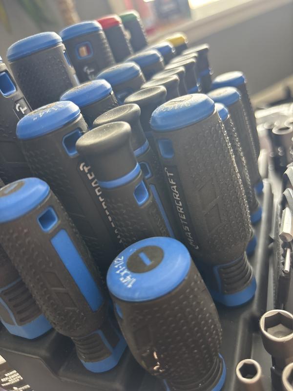 Nice screwdriver set !