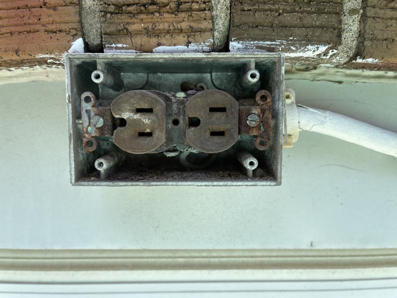 Rusted Old Receptacle