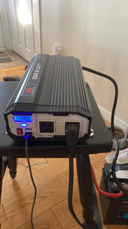 MotoMaster Eliminator Power Inverter, 2000W, Includes Battery