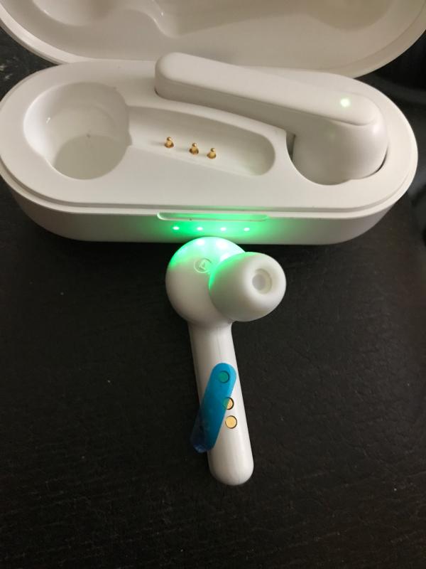 Remove blue sticker from connection points before syncing