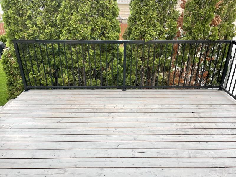 Thompson’s water seal deck stain