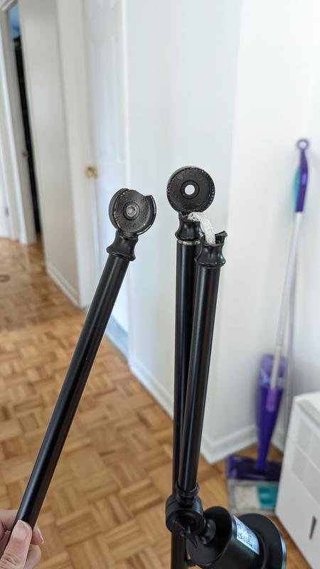 Plastic to hold up heavy metal rods. Wonder what could go wrong.