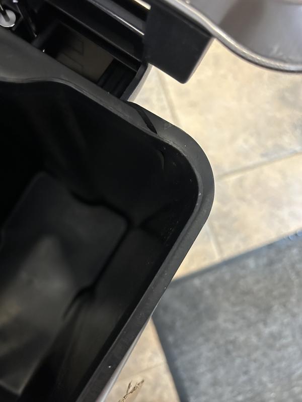 Cracked plastic insert