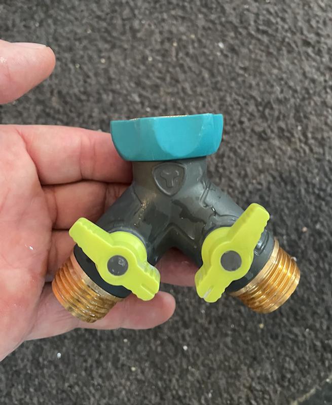 Yardworks Zinc Y Hose Connector