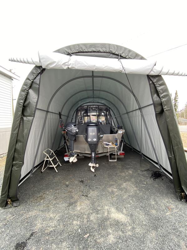 You can see the cleat on the right hand side, where the instructions say to place it. See the rope diagonally coming down on the right. That was clipping my boat canopy and why I relocated the cleat to a higher point. As you can also see, lots of room.