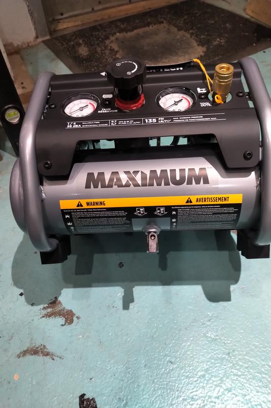 MAXIMUM 1 Gallon Quiet Air Compressor