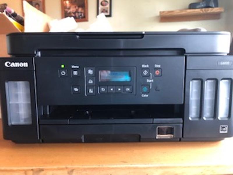 The area with all the buttons even moves for easier viewing