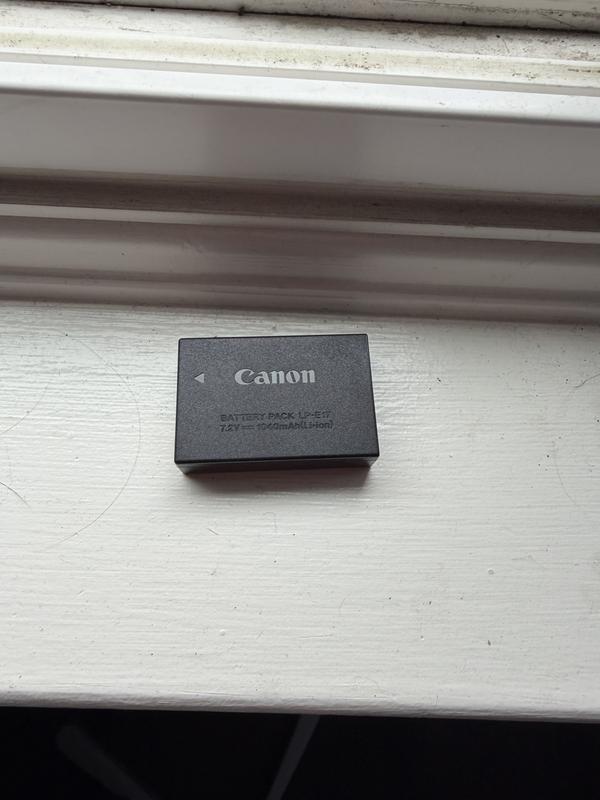 LP-E17 Battery Pack | Canon Canada Shop
