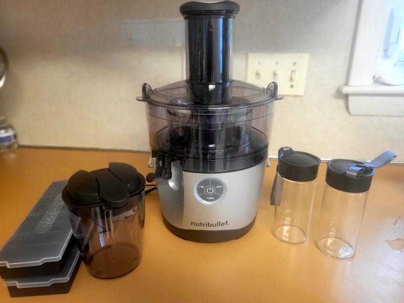 nutribullet Nutribullet Juicer Pro - Lockable Extractor with UL Safety  Listing - Silver - 1000-Watt Motor - Dishwasher-Safe - Includes Accessories  in the Juicers department at