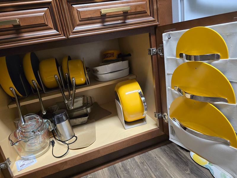 Customer carousel item 1.