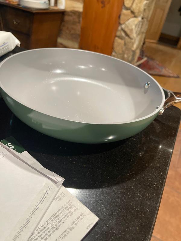 Customer carousel item 11.