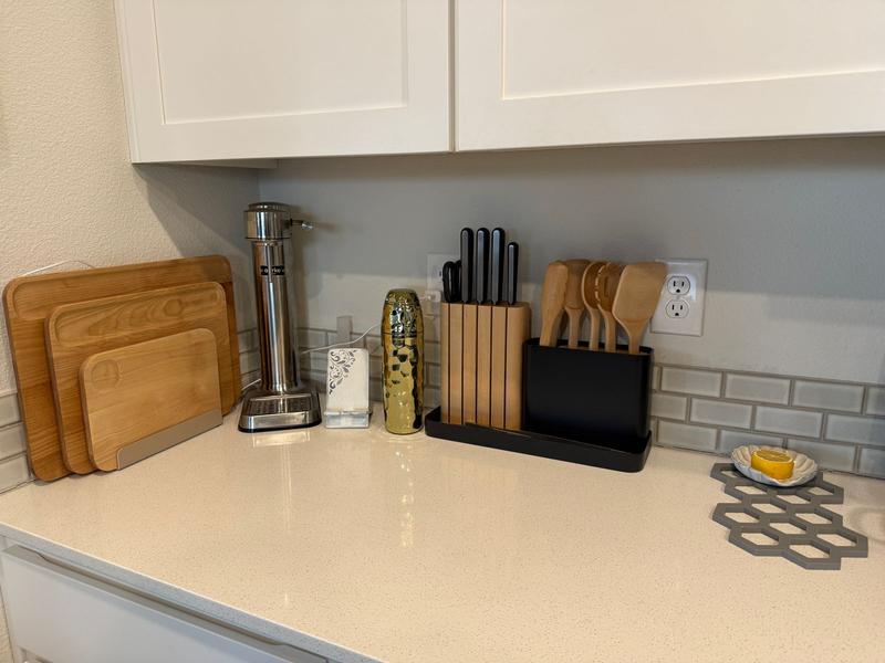 Customer carousel item 1.