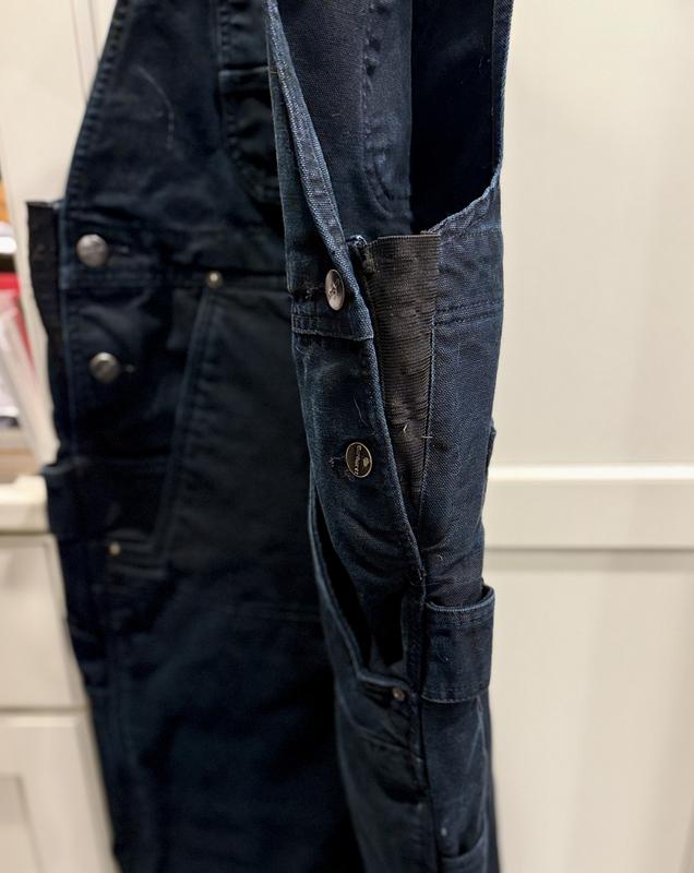 The heavy duty elastic on sides for a better fit.