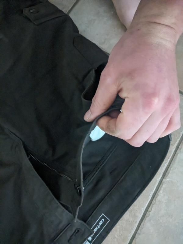 Thin polyester cotton blend than doesn't feel nice on the skin. Polyester pools sweat up.