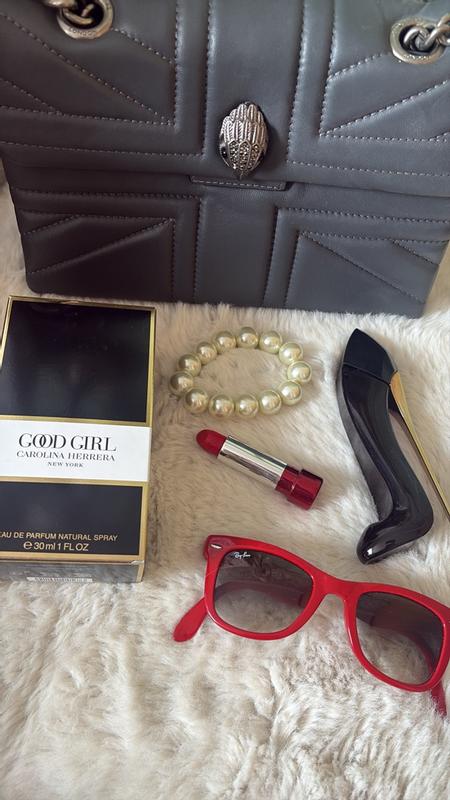 Customer photo for "A day to night perfume"
