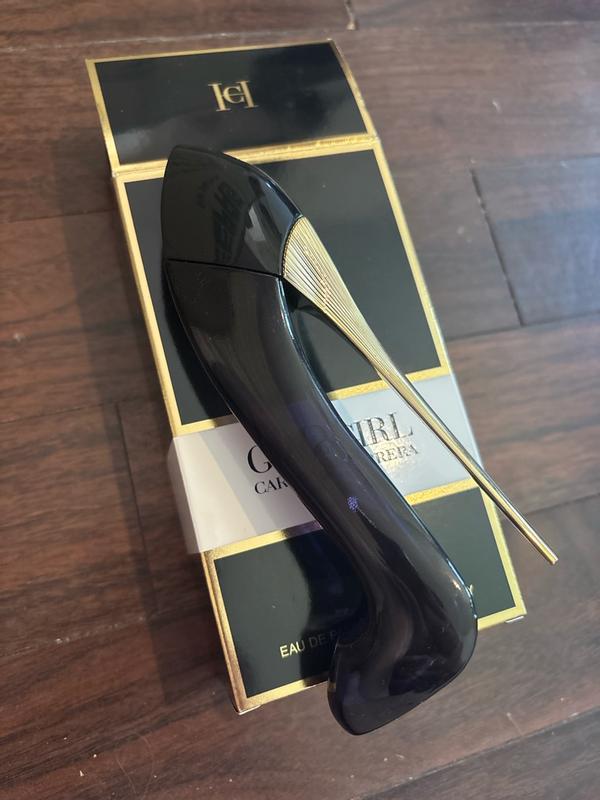 Customer photo for "beautiful scent, beautiful bottle"