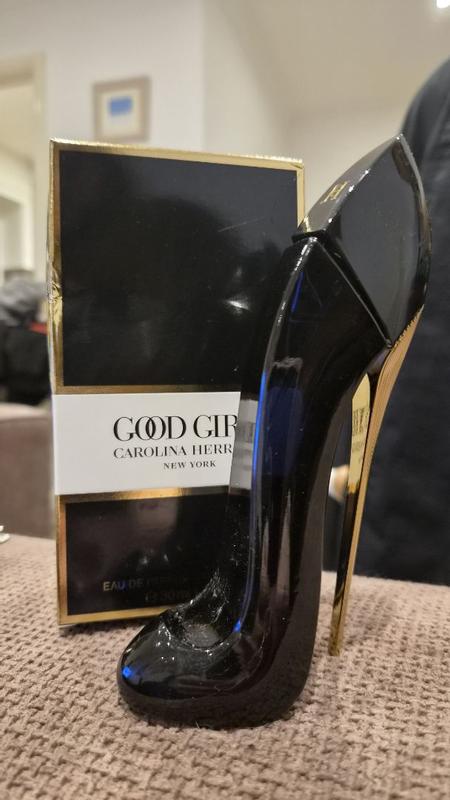Customer photo for "Lovely perfume with fun bottle"