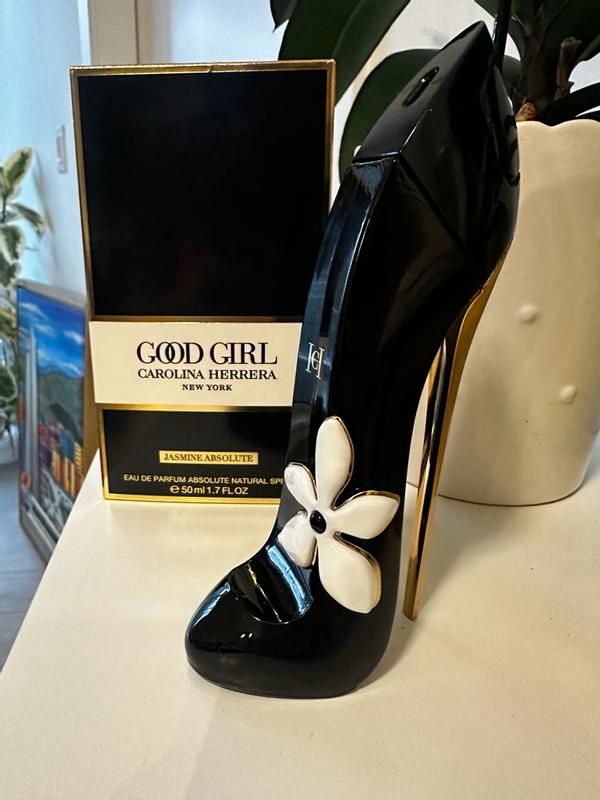 Customer carousel item 12.