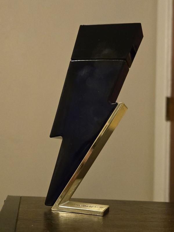 Customer carousel item 12.