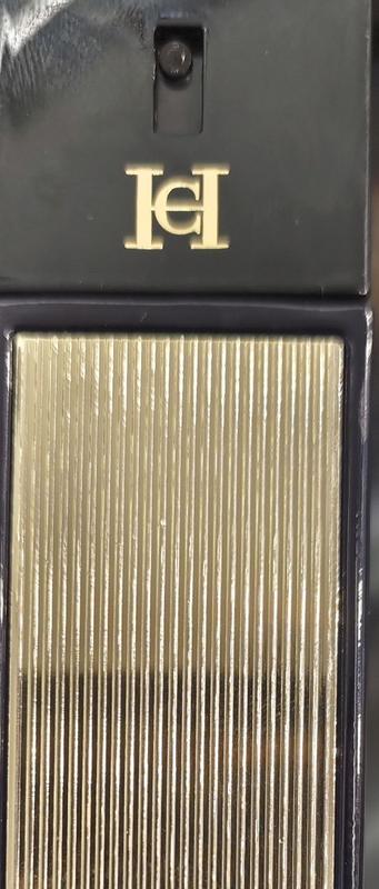 Customer carousel item 11.