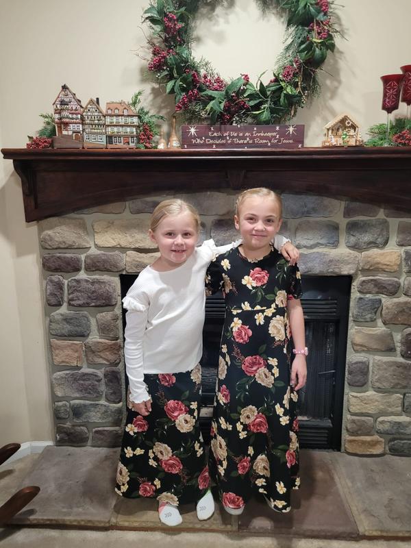 My daughter wore this top to match outfits with her cousin.