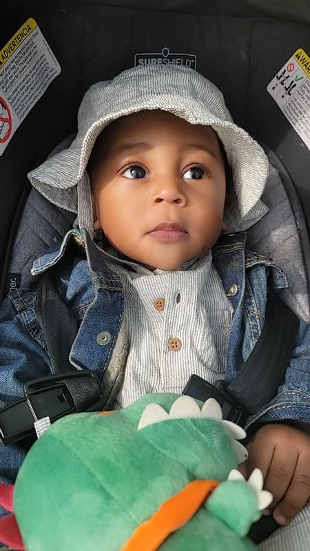 Picnic date with my fly baby boy