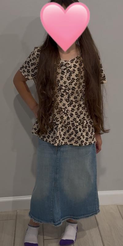 Perfect fit 
Great material size 8y