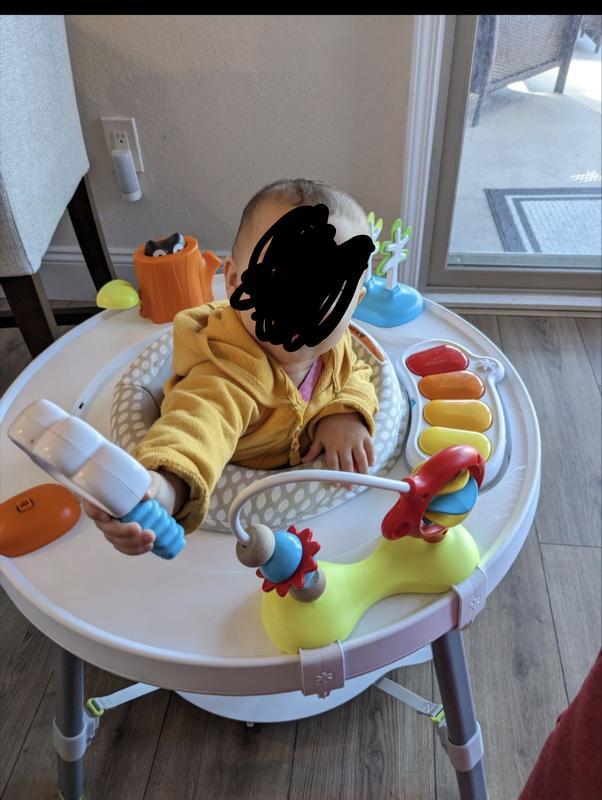 Customer carousel item 9.